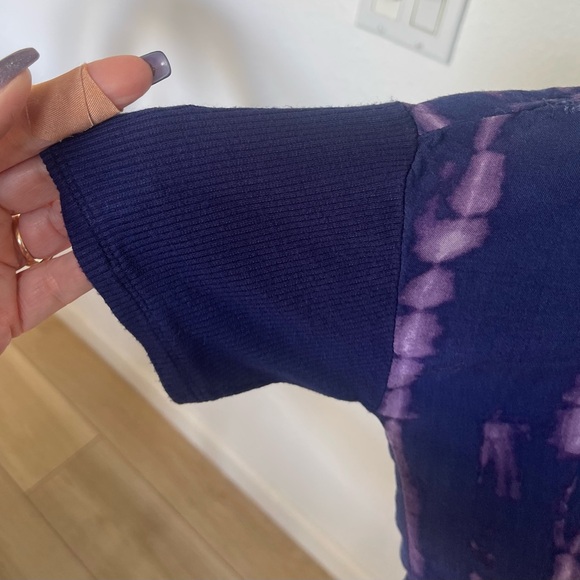 Juicy Couture size XL top with cold shoulder. - Picture 4 of 4